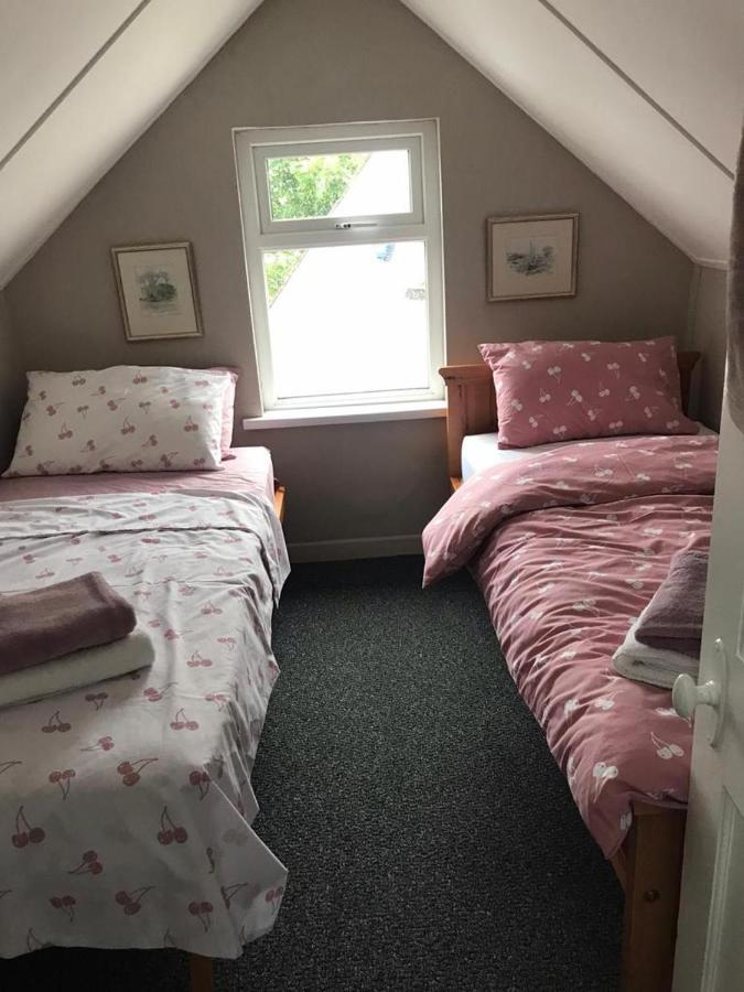 Сasa de vacaciones Rose Cottage: Delightful 4 Bedroom Detached Portrush